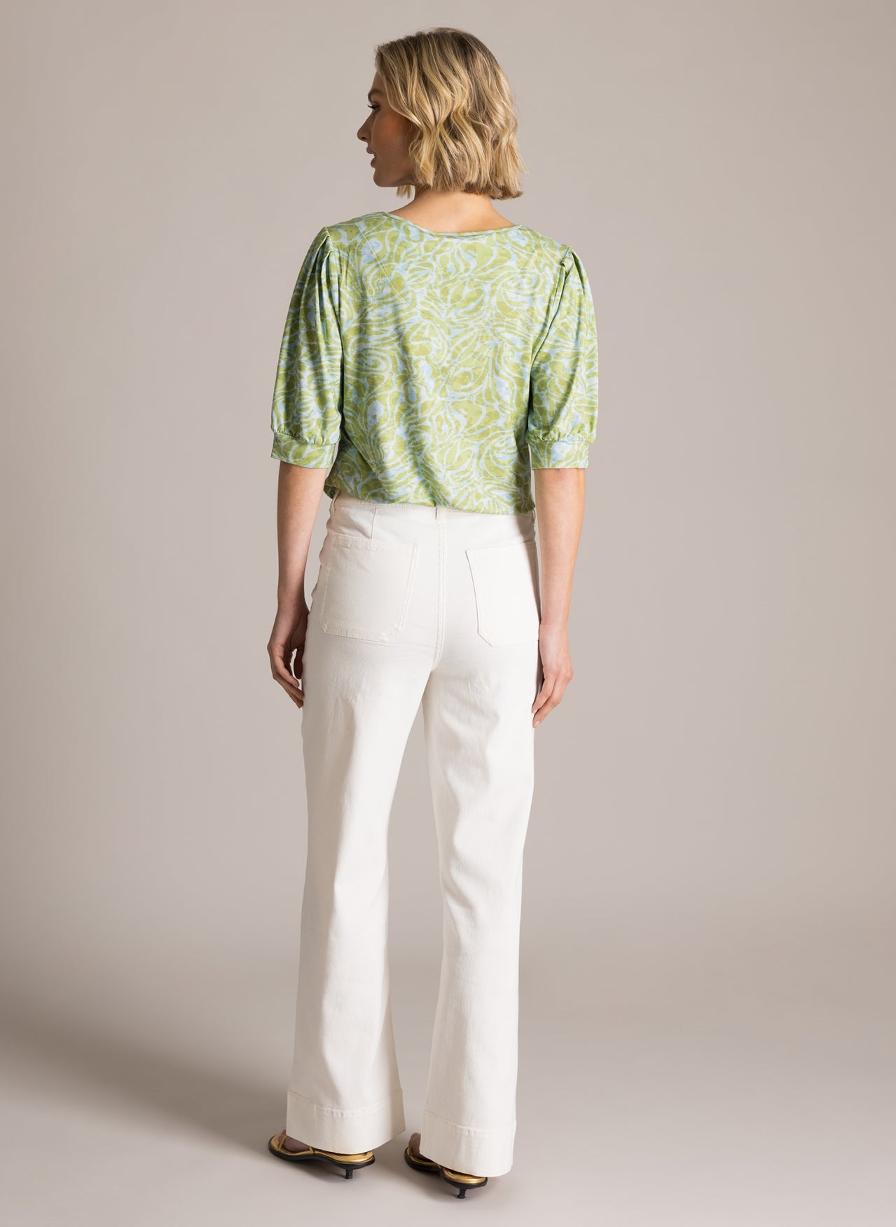 0006068 Wide Leg Patch Pocket Jeans Cream