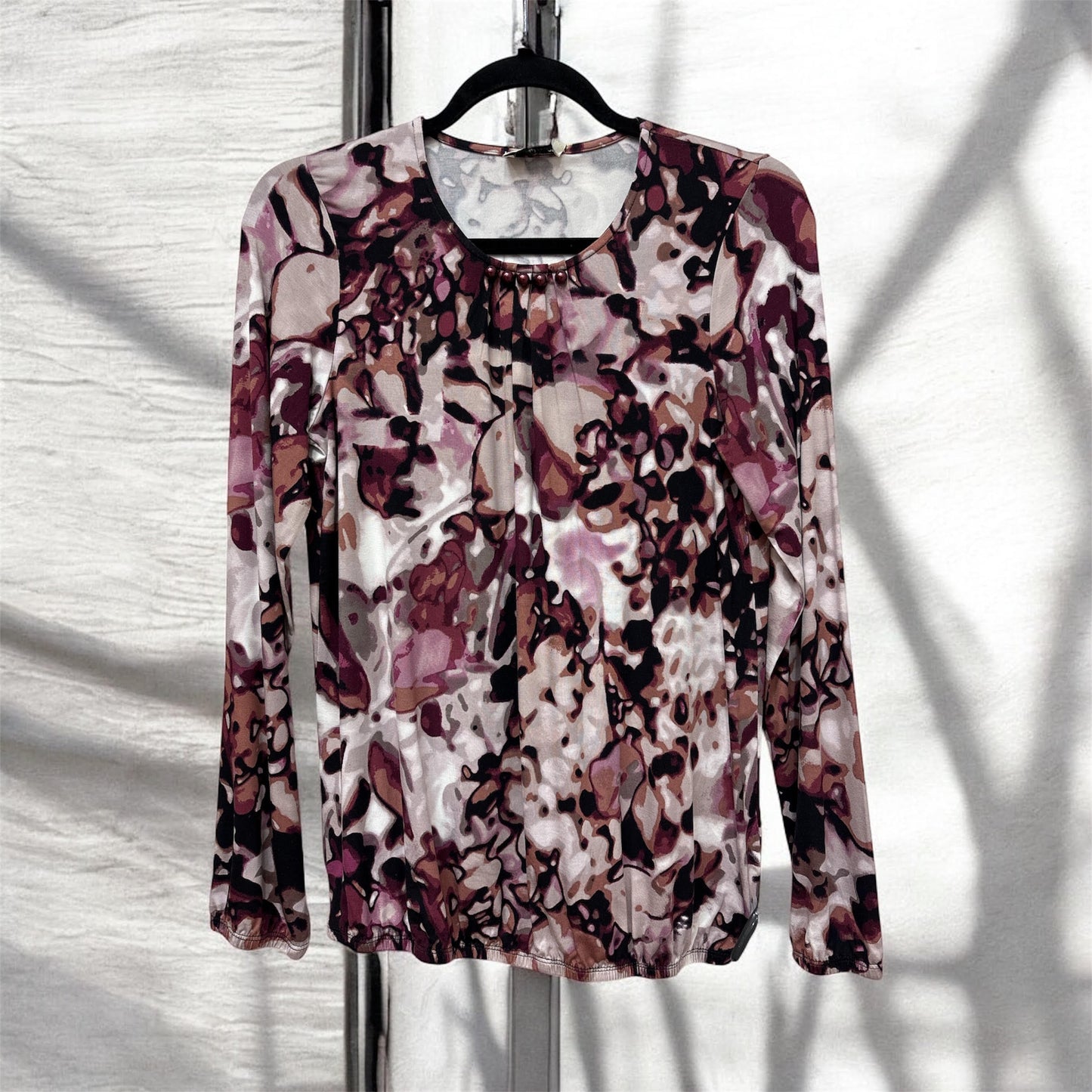 65028 O Nck L/S Purple Pattern Purple/Black