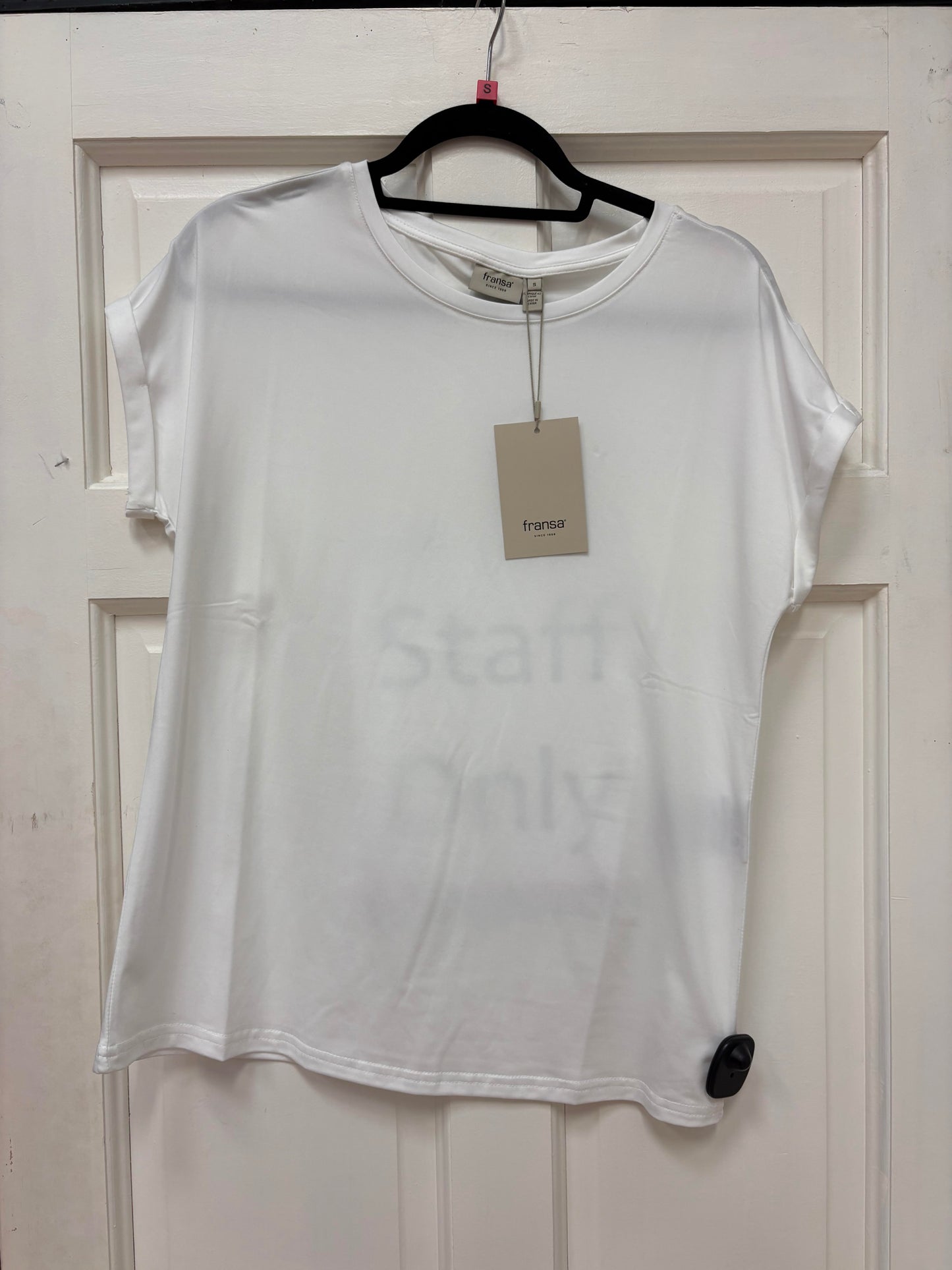 20610634Ss26 CAP SLEEVE ROUND NECK PRINT TEE Cream