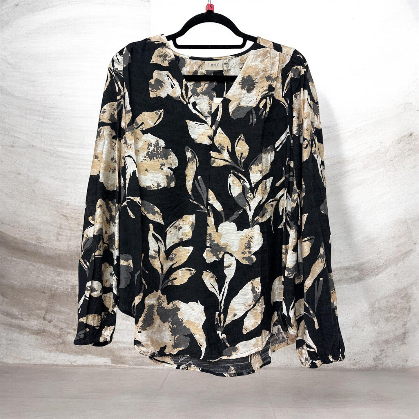 20614542 Vnck L/S Elastic Sleeve Buff Sh Black/Cream