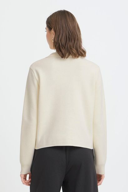 20615499Ss26 Boxy Short Big Pocket Cardi Cream