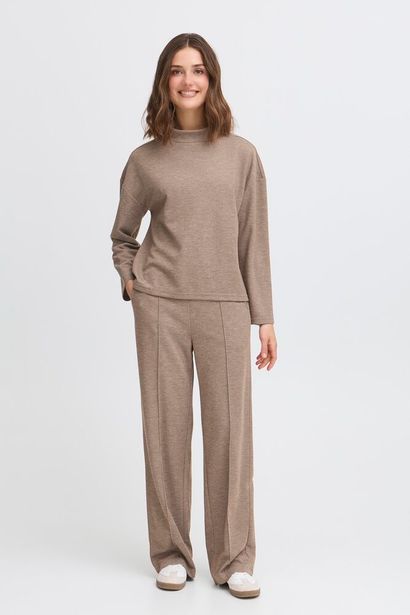 20615887 High Necl L/Sl Top Taupe