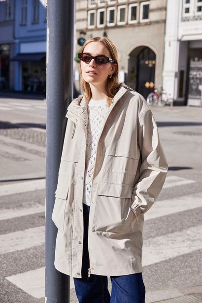 20617358 Big Pocket Relaxed Fit Mac Coat Beige