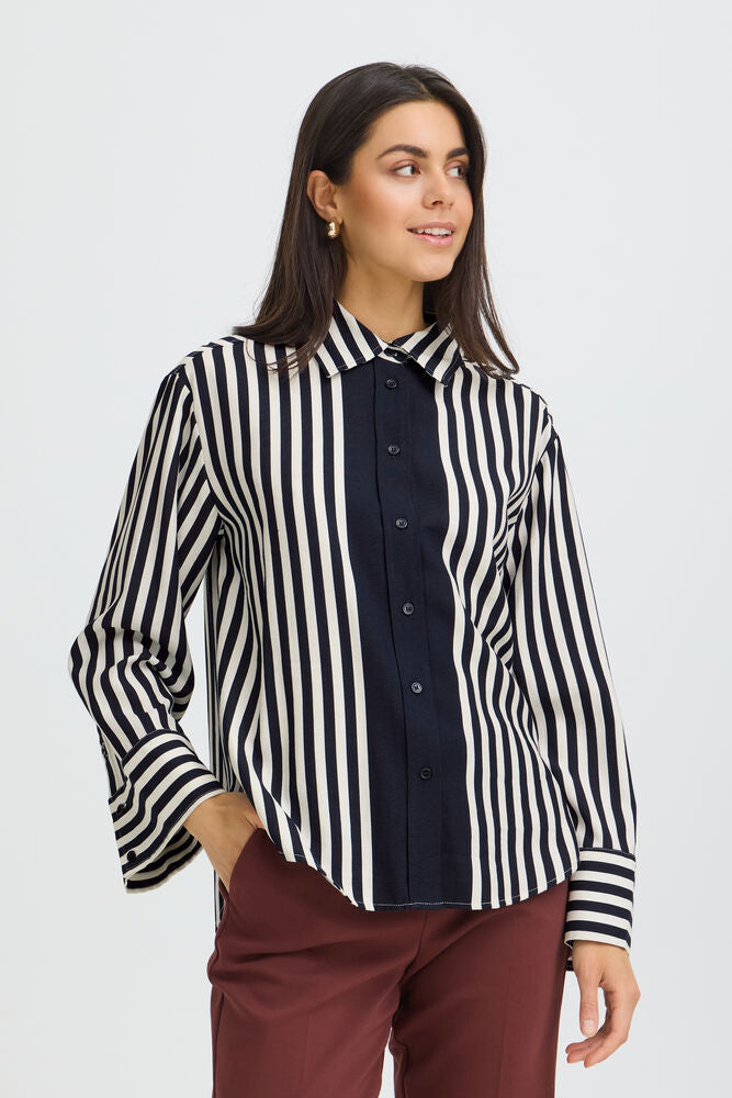 20618050 OVERSIZED STRIPED L/SL BLOUSE Navy/Cream