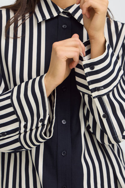 20618050 OVERSIZED STRIPED L/SL BLOUSE Navy/Cream