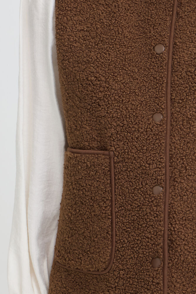20618104 TEDDY FLEECE BIG POCKET GILET Brown