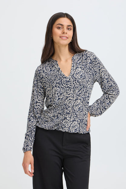 20618225 PRINTED V-NECK L/S ELASTIC BOTTOM TOP Navy/White