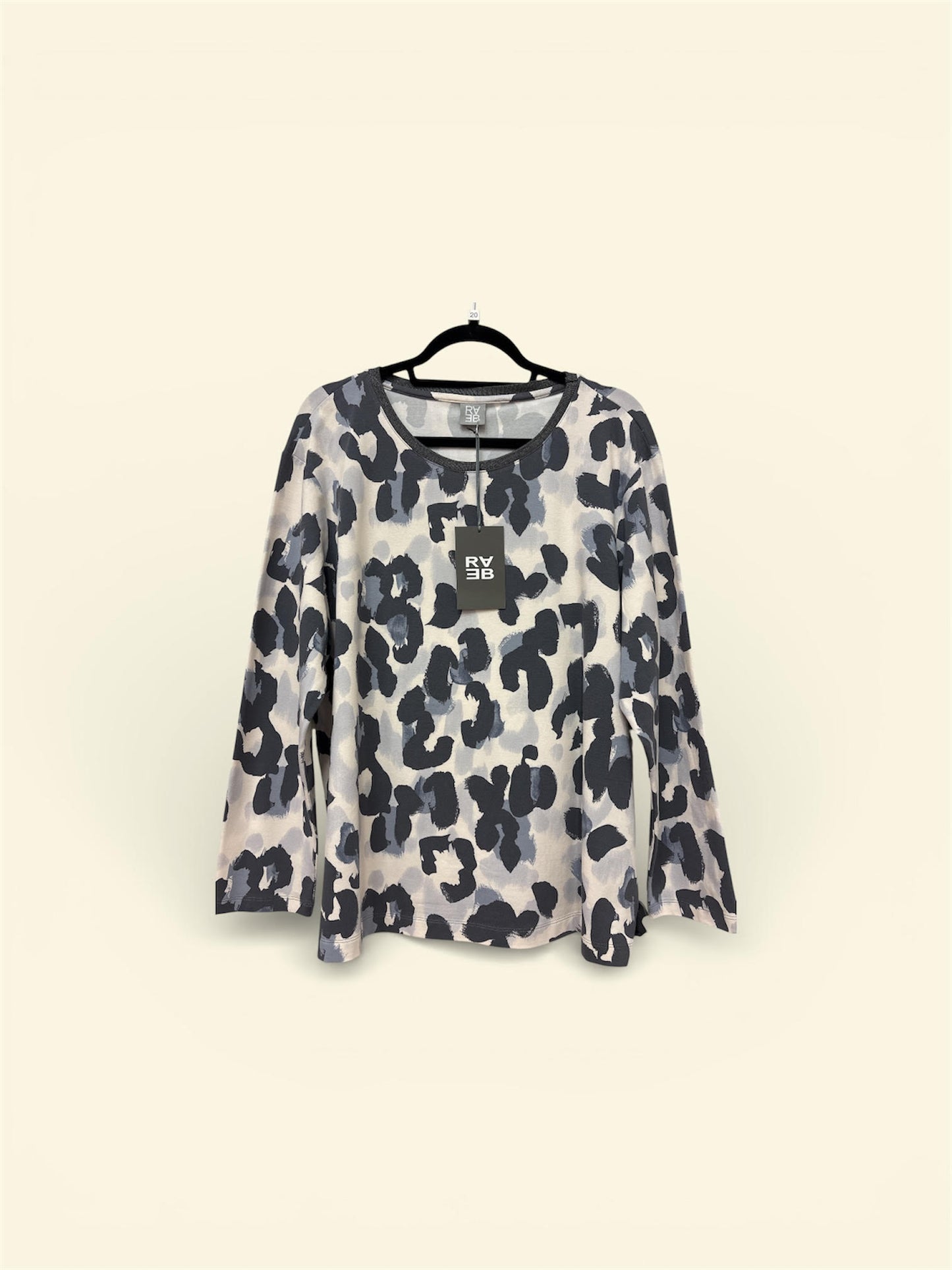 55-224352 Glitter Neck With Grey Print Grey