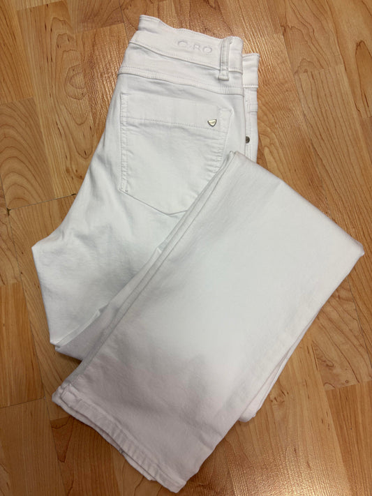 5525 Straight Leg Magic Fit Stretch Jeans White