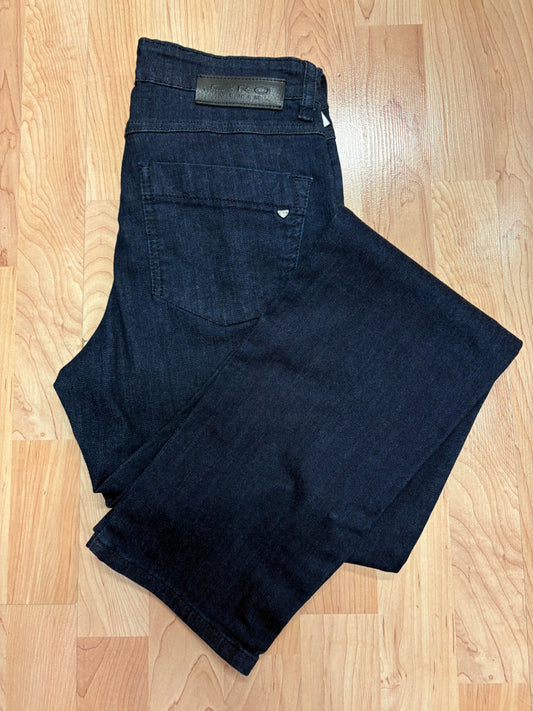 5525 Straight Leg Magic Fit Stretch Jeans Denim