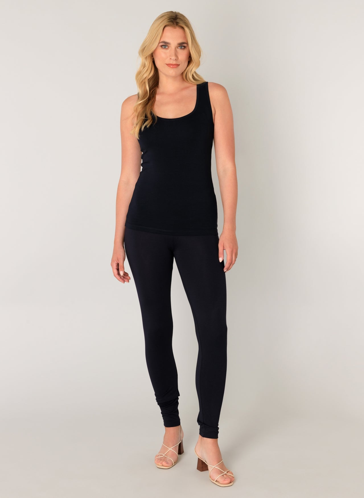 6000113 Basic Vest Top Navy