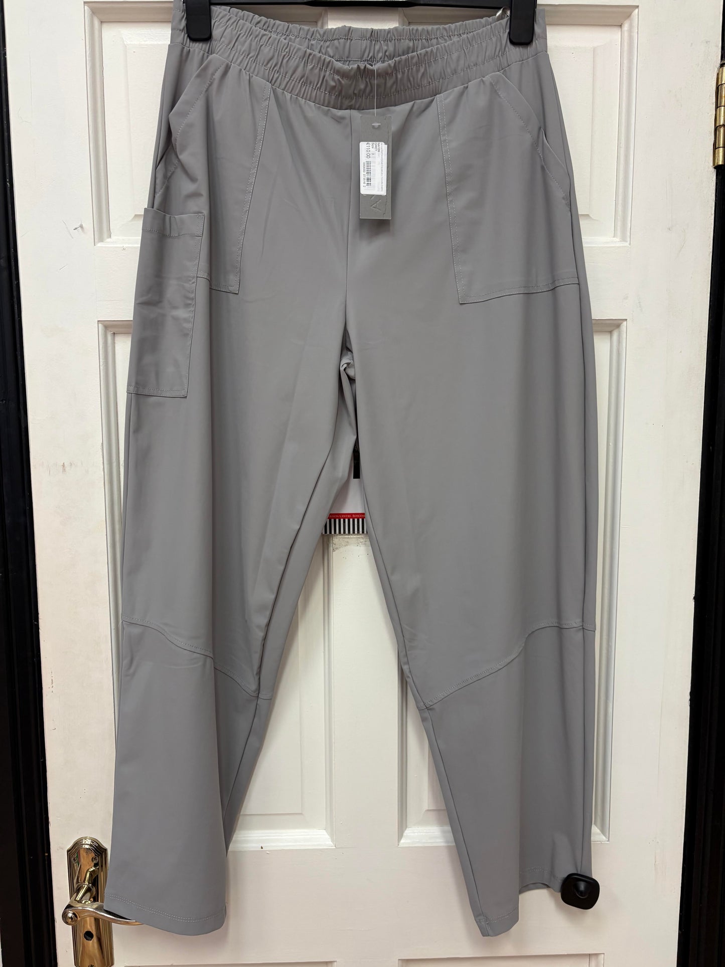 Na109 Patch Pocket Slim Leg Travel Fabri Grey